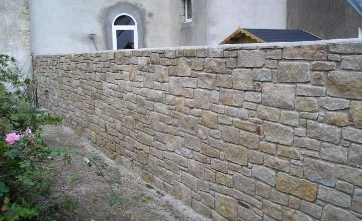 Création de murs en pierre à Quimper